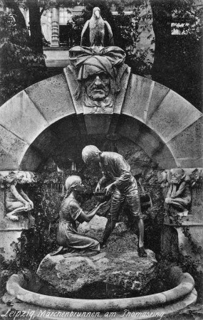 Leipzig: Märchenbrunnen am Thomasring