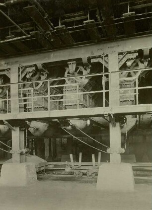 Dresden-Reick. Gaswerk Reick. Unterteil der Vertikalofenanlage, Sternwellenantrieb und Koksentleerungseinrichtung