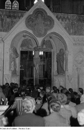 Blick auf den Lettner im Naumburger Dom St. Peter und Paul