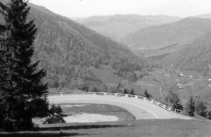 Serpentine auf der Straße Präg - Todtmoos