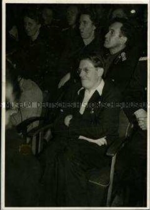 Kurt Barthel als Zuschauer einer Veranstaltung