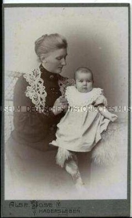 Mutter mit Kleinkind, Carte de Visite