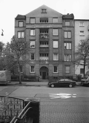 Hanau, Akademiestraße 25