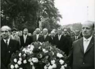 Kranzniederlegung in Berlin zum 9. Jahrestag des Volksaufstandes vom 17.Juni 1953