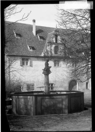 Schöntal Kloster Schöntal Neue Abtei Mohrenbrunnen (1787), im Hintergrund Alte Abtei