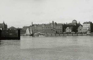 Kiel, Stadtansicht : Kiel. Handelshafen (Die Hörn). Blick zum Stadtzentrum (Kaiserstraße)