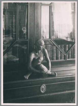 Sitzende, 1926, Bronze