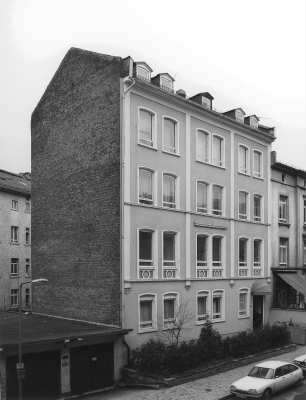 Mietshaus; Frankfurt, Uhlandstraße 47