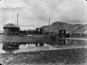 Brücke über den Rio Desaguadero : Blick auf eine Brücke über den Rio Desaguadero bei der gleichnamigen Stadt.