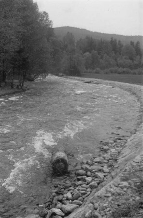 Kurzholzflößen : Holzflößung auf dem Weißen Regen