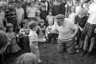 Kinderfest im Kinder- und Jugendzentrum der Bundesgartenschau im Fasanengarten.