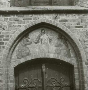 Spremberg. Christus als Pantokrator : Spremberg, Evangelische Kreuzkirche. Christus als Pantokrator. Mosaik, 1897/1898. Portal der Westvorhalle, Tympanon