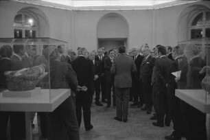 Einladung von Regierungspräsident Dr. Werner Munzinger an die Vertreter der dem Regierungsbezirk Karlsruhe ab 1. Januar 1973 neu zugeordneten Landkreise