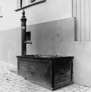 Brunnen; Hohenstein, Pfalzstraße