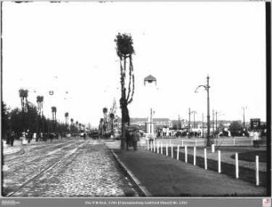 Sängerfest: Hohenzollernplatz (jetzt Friedrich-Ebert-Anlage) von Westen, rechts Festplatz