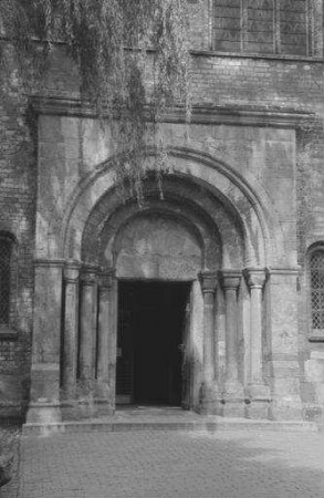 Schleswig: Dom St. Petri, romanisches Portal