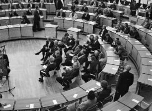 Dresden. Eröffnung der Neubauten des Sächsischen Landtages am 12. Februar 1994. Festakt im Plenarsaal