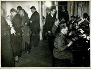 Stimmauszählung der Reichstagswahl 1936 im "Deutschen Nachrichtenbüro"