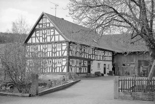 Hofreite (Hofreite); Nüsttal, Bachstraße 5