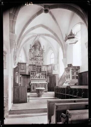 Kirche; Inneres gegen Osten, nach der Restaurierung