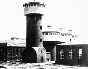 Frankfurt am Main, Wasserturm und Hochbehälter der Gaswerke Ost; Behrens, Peter