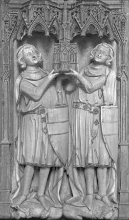Cappenberg, ehem. Stiftskirche, Denkmal für die Stifter Otto und Gottfried von Cappenberg, Deckplatte einer Tumba