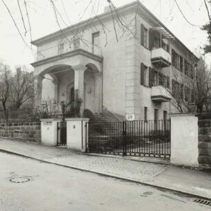 Dresden-Plauen, Friedrich-Hegel-Straße 28. Villa (um 1930)