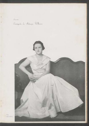 [Fotografía de] Señorita Enriqueta de Arteaga Williams