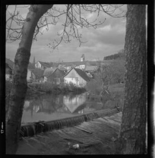 Dorf am Fluss