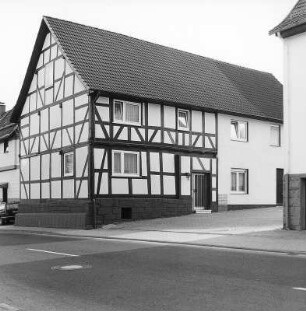 Großalmerode, Walburger Straße 10