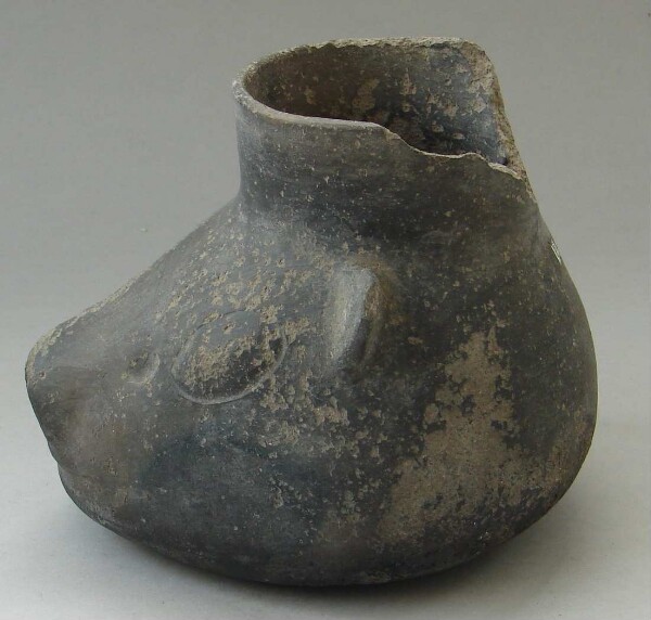 Clay vessel