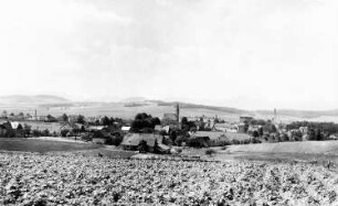 Oderwitz-Niederoderwitz. Blick vom Baumertgrundstück auf Niederoderwitz