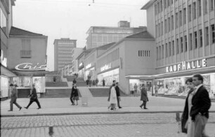 Kassel: Treppen an der Oberen Königsstraße