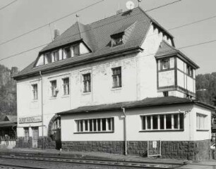 Rathen, Bahnhof : Rathen-Oberrathen. Bahnhof. Empfangsgbäude. 1905. Gleisseite