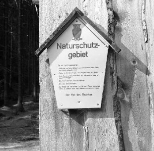 Naturschutzgebiet Großer Zschand, Hintere Sächsische Schweiz. Hinweisschild "Naturschutzgebiet" (um 1970/1980)
