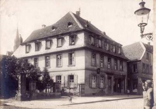 Bahnhofstraße. Haus Mayer