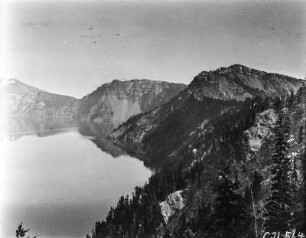 Der Crater Lake : Der in einem Vulkankrater entstandene Crater Lake.
