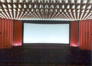 Dresden-Altstadt. Filmtheater Prager Straße (Rundkino). Zuschauerraum (1018 Plätze)