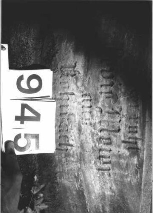 Grabstein 945 (Detailaufnahme)