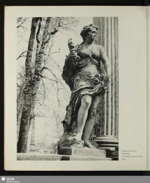 Hauptportal, Flora - Bildhauer Christian Friedrich Glume 1747