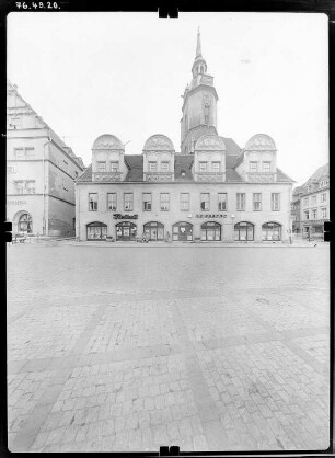 Naumburg (Saale), Markt 6. Wohnhaus mit Ladeneinbau (sog. Schlößchen, 1541-1543). Marktfront
