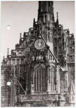 Nürnberg, Stadtpfarrkirche "Unserer lieben Frau", Männleinlaufen