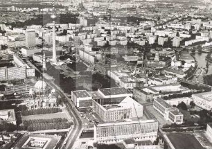 Berlin-Mitte : Blickrichtung Osten