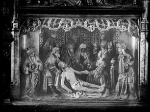 Kirrlach Katholische Pfarrkirche Sankt Cornelius und Cyprian Schnitzaltar Die Grablegung (18. Jahrhundert)