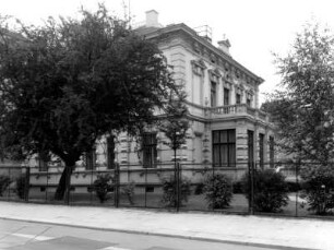Görlitz-Altstadt, Schützenstraße 6. Villa (um 1890). Straßenansicht mit Vorbau