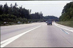 Ausfahrt aus Nebenfahrbahn