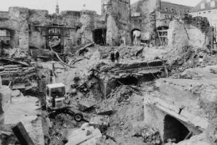 Ruine der Frauenkirche. Archäologische Enttrümmerung