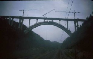 Rottweil Bau Brücke A 81 Führerstandsmitfahrt auf 221 104