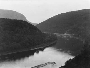 Delaware Water Gap : Durchbruchstal des Delaware Rivers am Südende der Delaware Water Gap National Recreation Area