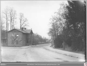 Kronberg, Bahnhofsgebäude
